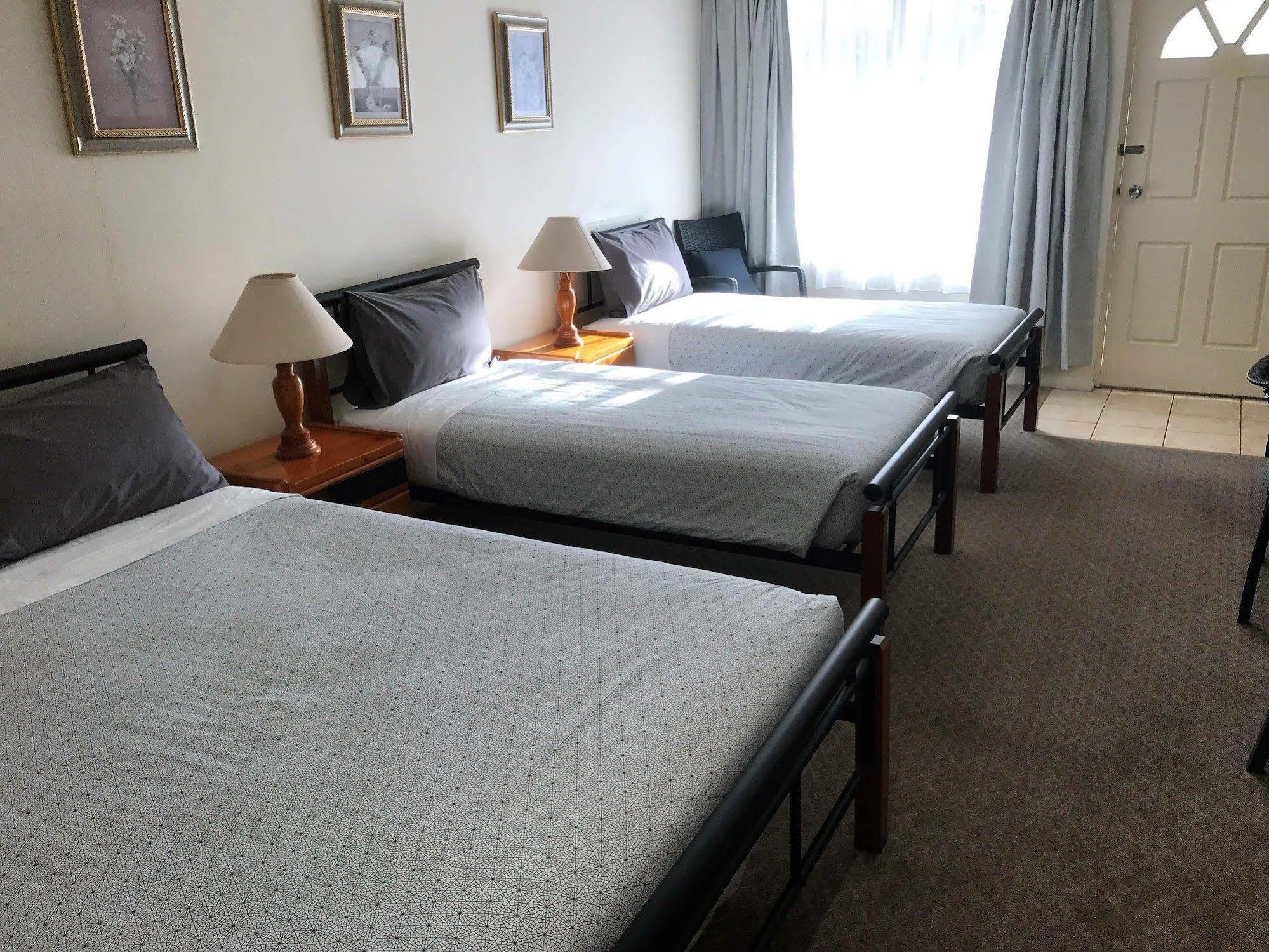 Cooks Endeavour Motor Inn Tweed Heads Eksteriør bilde