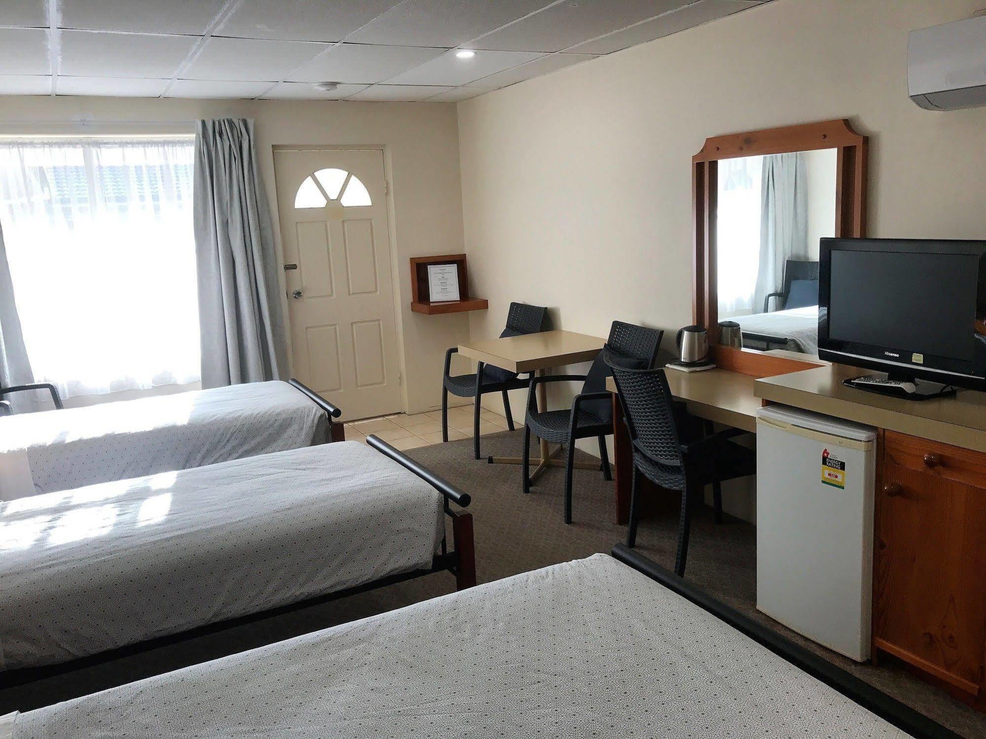 Cooks Endeavour Motor Inn Tweed Heads Eksteriør bilde